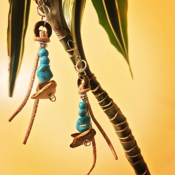 Handmade Turquoise and Leather Dangle Earrings - Picture 1 of 2